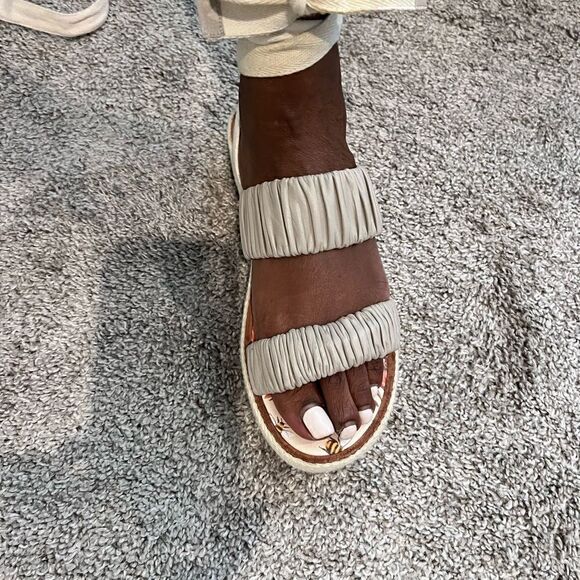 Women’s Goddess Sandals - Picture 6 of 7